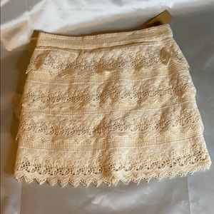 LACE SKIRT (American Eagle)